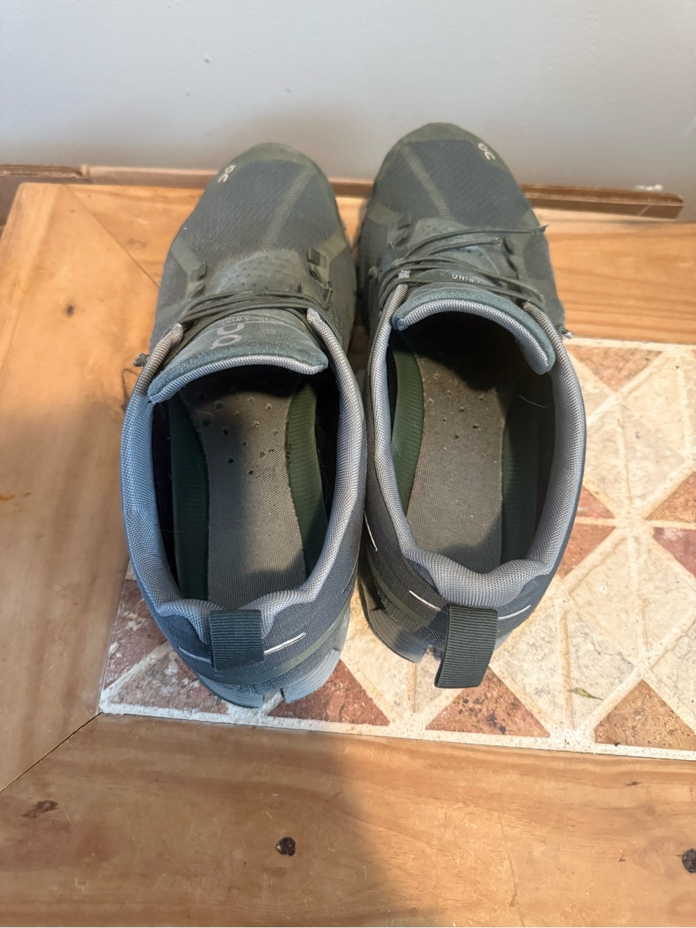 On Cloud Waterproof Athletic Sneaker, Men’s Olive Green Sz 11 Shoes new laces - Picture 7 of 12